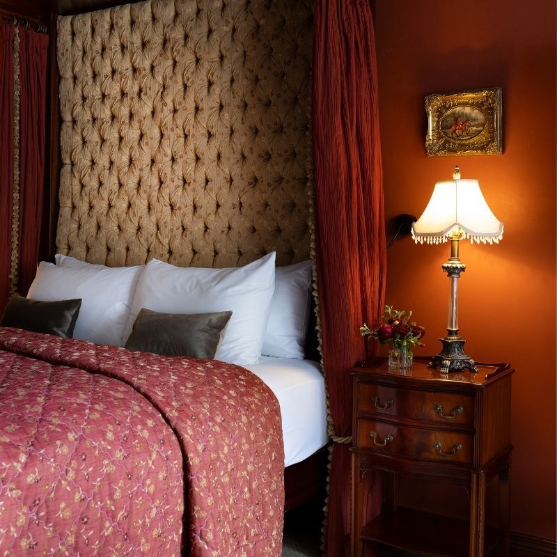 Four Poster Suite 4