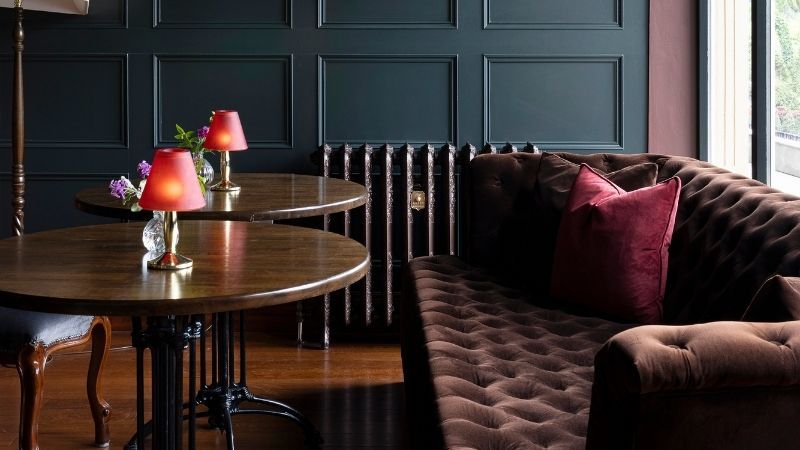 Resident Bar & Lounge | Irish Breakfast Tea and Coffee, Freshly Baked Pastries