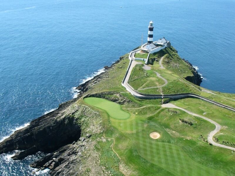 Kinsale Old Head golf inside